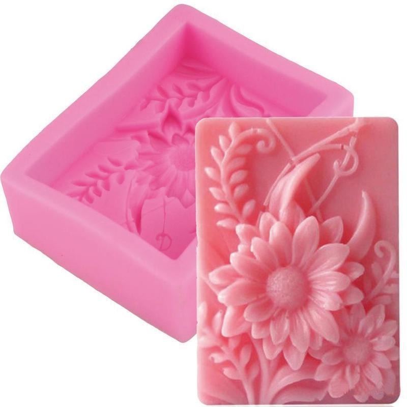 Soap Making Book For Beginners - 1 Buah Cetakan Sabun Silikon Bunga
